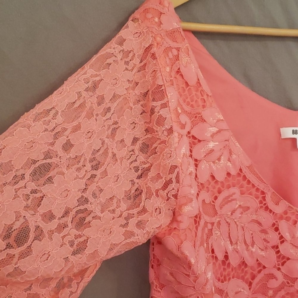 Bb Dakota Pink Tunic with Lacy Floral Overlay Size Large